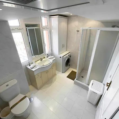 Atico Con Piscina Privada Y Vistas Al Mar 푸엔히롤라
