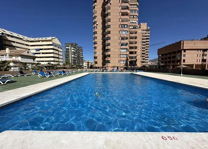 דירה Atico Con Piscina Privada Y Vistas Al Mar פואנגירולה