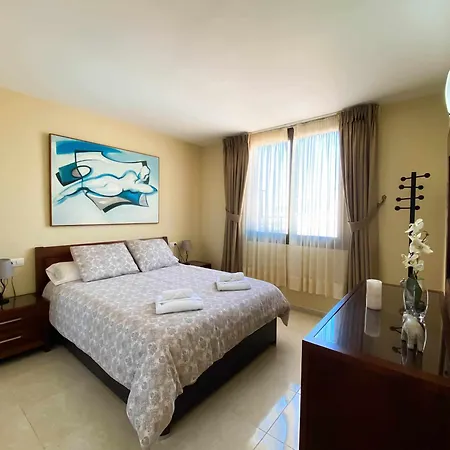 Atico Con Piscina Privada Y Vistas Al Mar