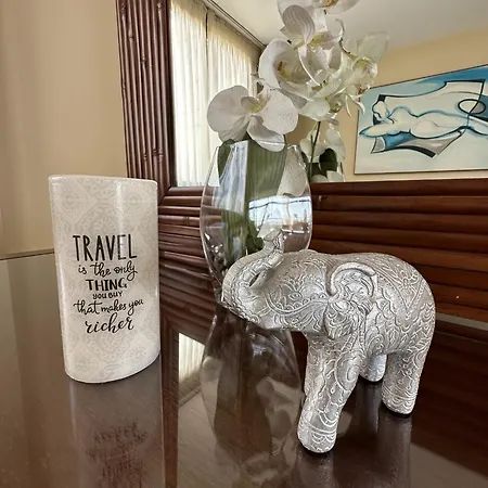 Atico Con Piscina Privada Y Vistas Al Mar Апартаменты *