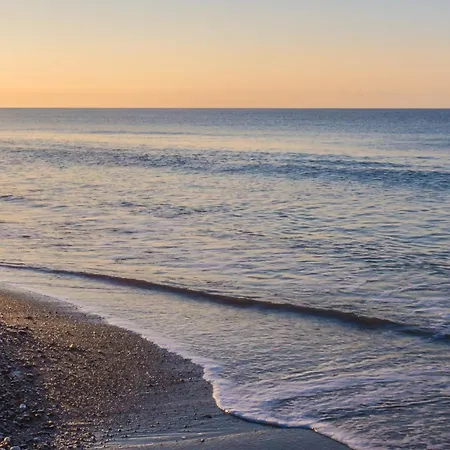 Atico Con Piscina Privada Y Vistas Al Mar Fuengirola