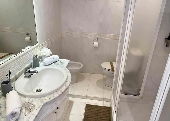 Apartamento ático Con Piscina Privada Y Vistas Al Mar *