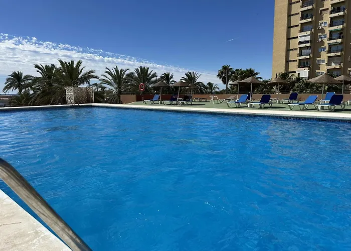 Atico Con Piscina Privada Y Vistas Al Mar * Fuengirola