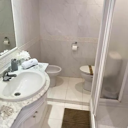 Atico Con Piscina Privada Y Vistas Al Mar * פואנגירולה